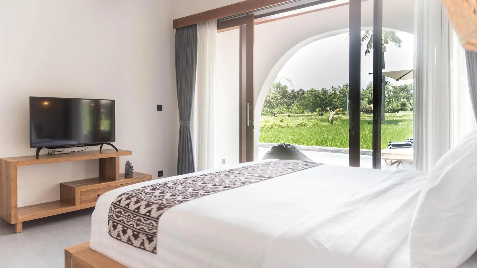 Villa Lena - 3 Bedroom Villa Amidst Ubud'S Rice Fields, 180 Degree View